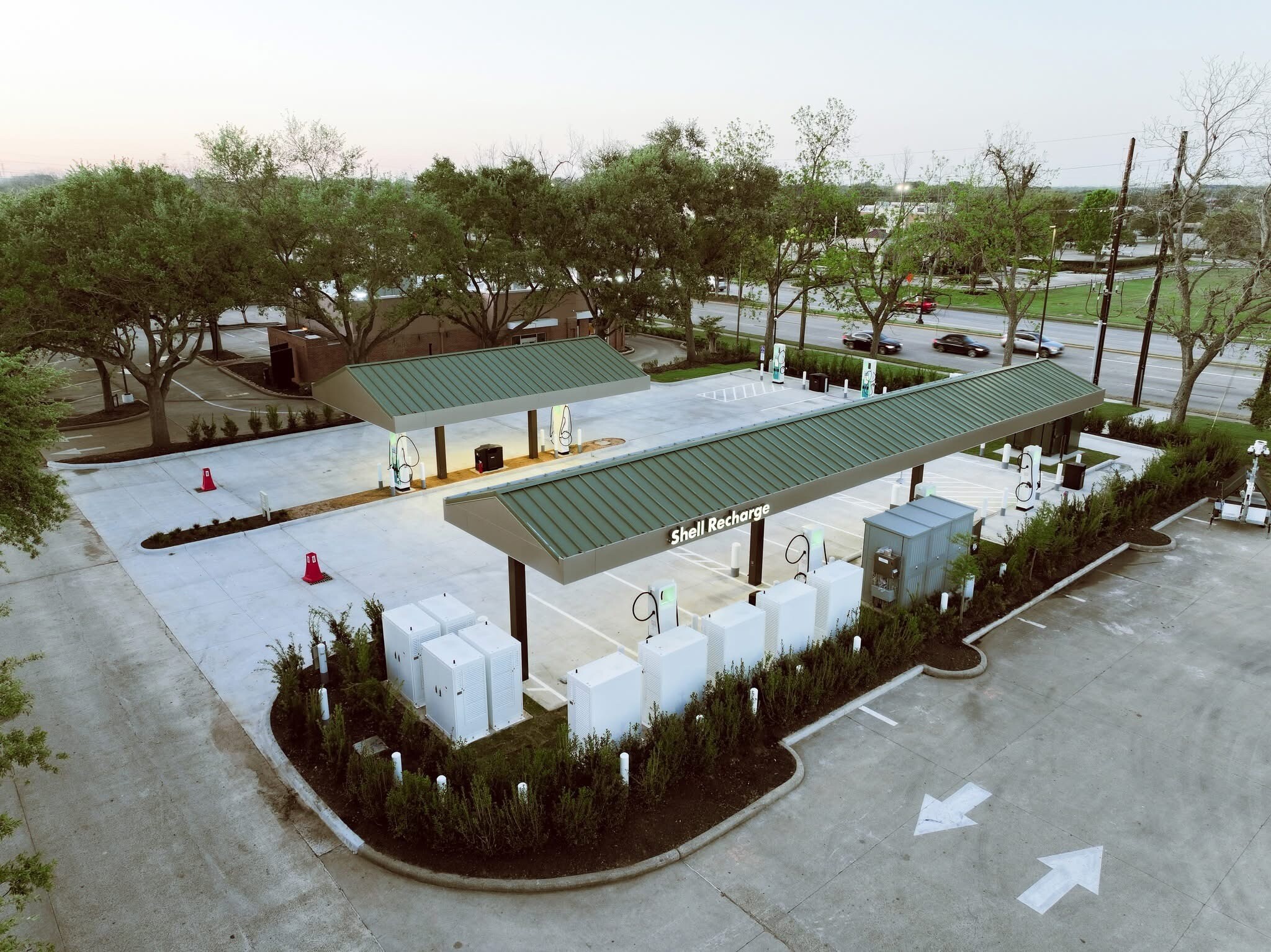 Shell Hub EV charging canopies built by TFC.