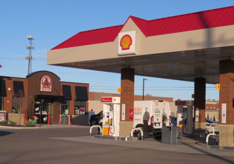 Shell gas station canopy built by TFC in South Lebanon, OH.